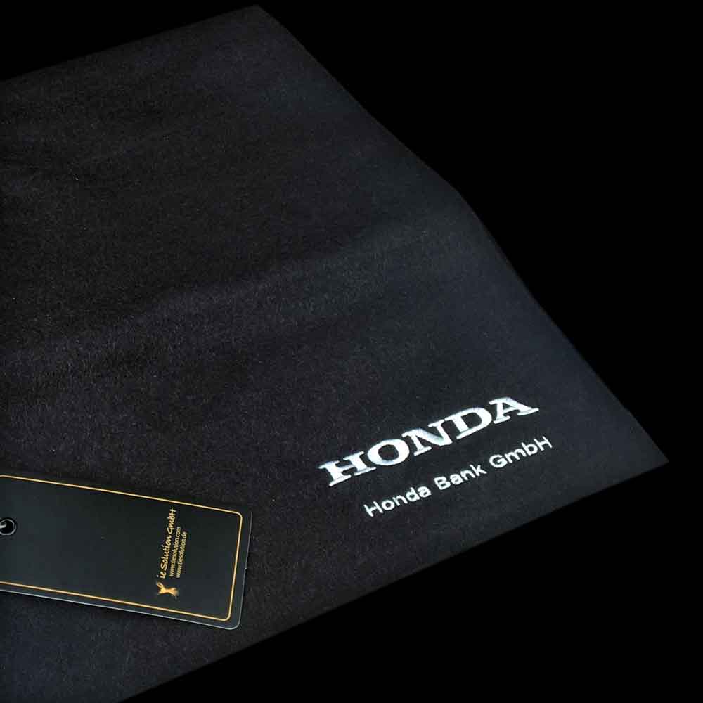 Зимен шал Хонда Банк Индивидуализиран.